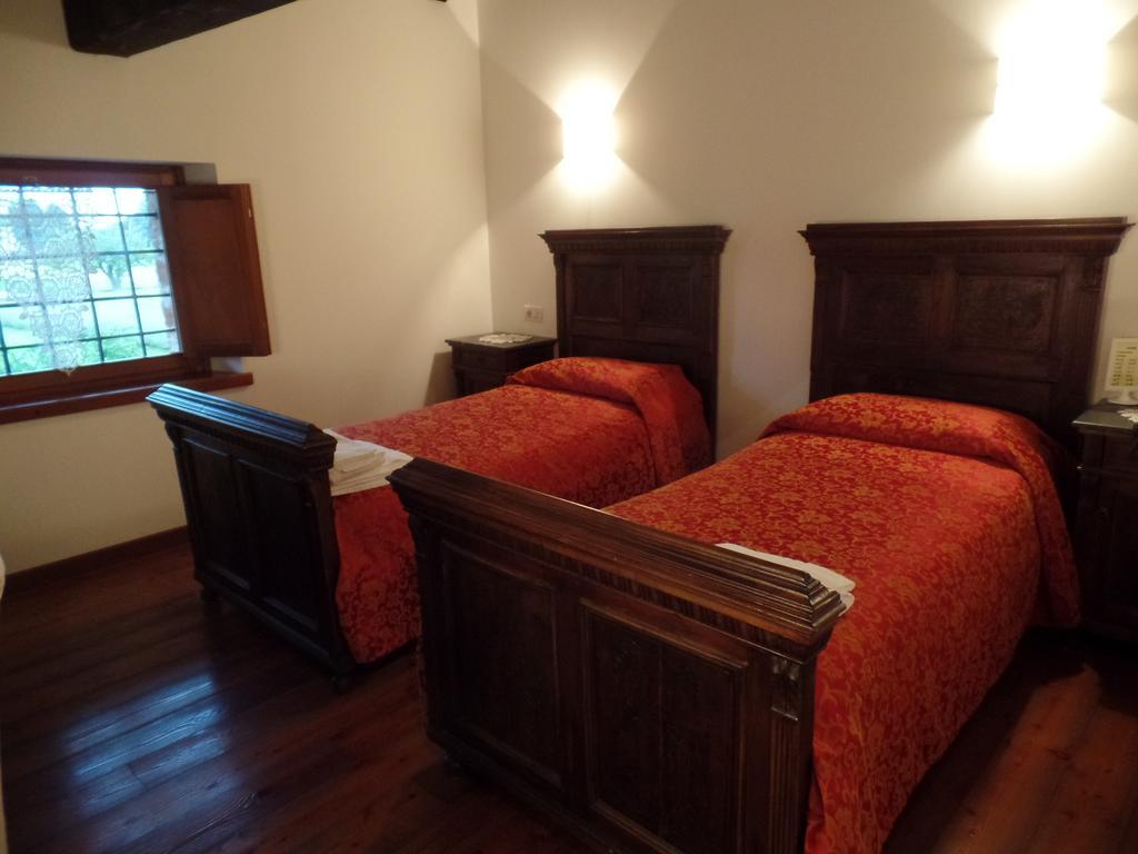 Agriturismo Il Vagabondo Buttrio Phòng bức ảnh